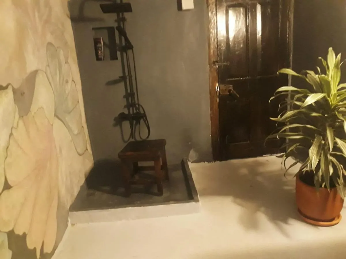 Vakana House Hostel Izmir 0*,